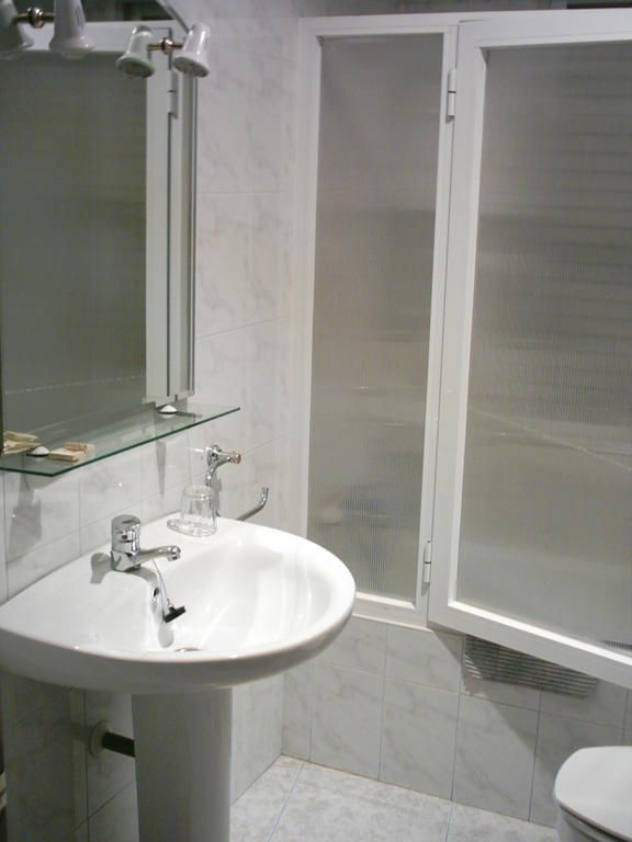 Hostal San Andrés Aleson Chambre photo